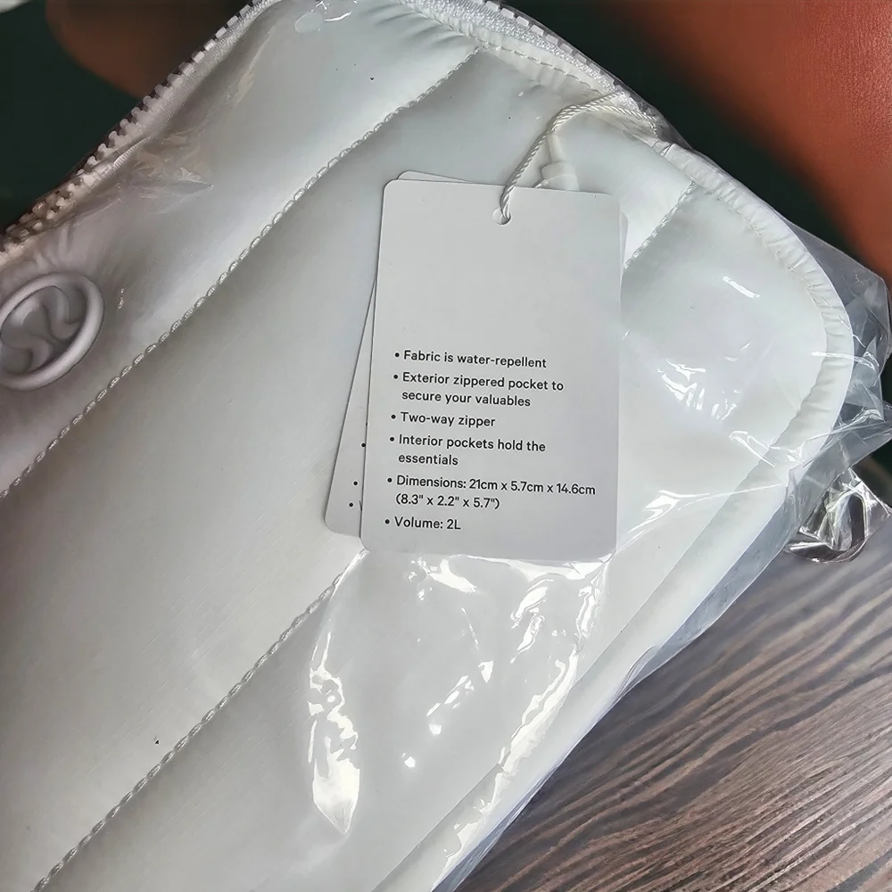 NWT Lululemon Everywhere Belt Bag Large 2L Wonder Puff - Picture 9 of 9